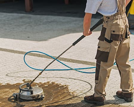 Top 3 Ways To Use Pressure Washing For Seasonal Cleaning